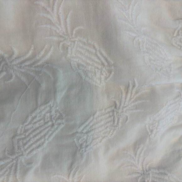 Lilly Pulitzer Pineapple Shorts - Picture 3 of 4